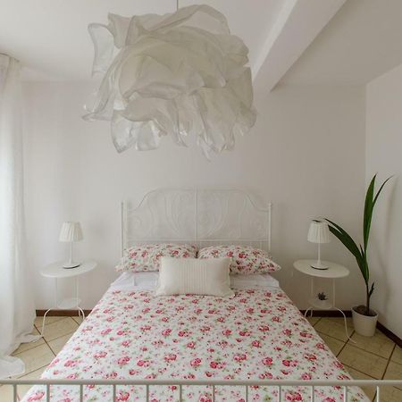 Casa Marisa Διαμέρισμα Σιρμιόνε Εξωτερικό φωτογραφία